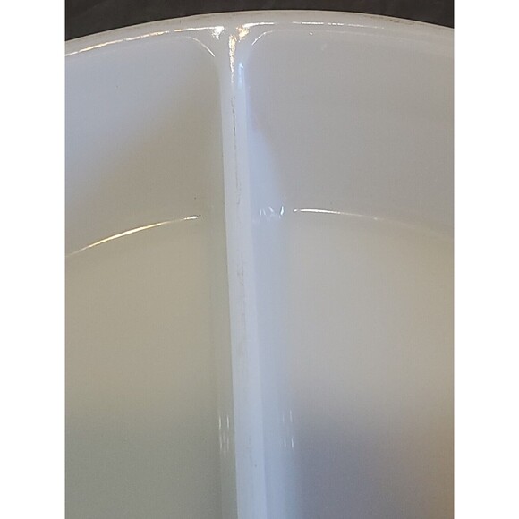 Glassbake Divided Milk Glass 1.5QT Casserole Baking Dish J-239 Vintage - Picture 10 of 14